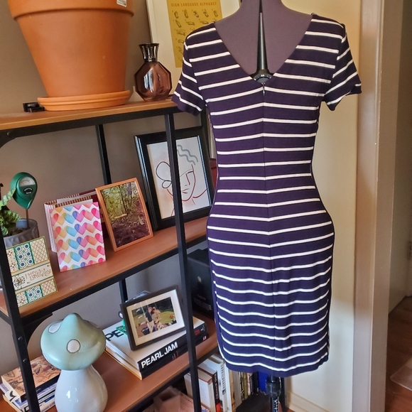 Banana Republic Factory Striped Sheath Dress - Picture 3 of 6